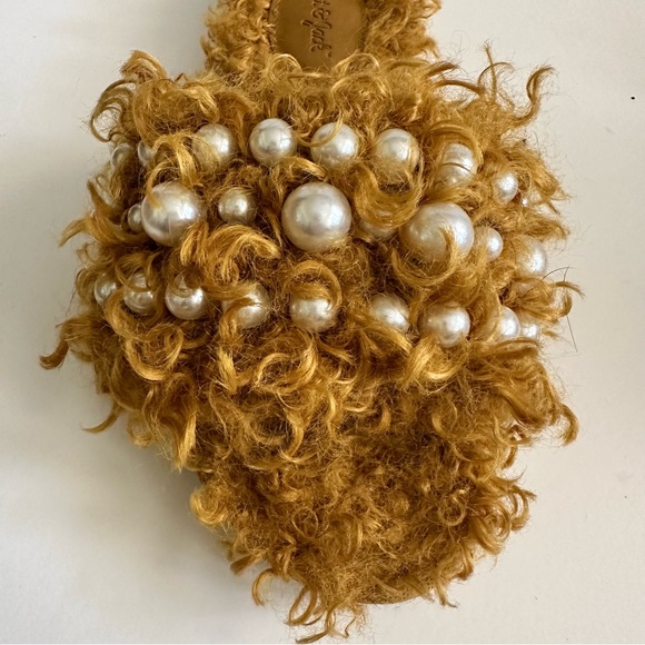 Cat & Jack Fuzzy Slides - Picture 6 of 9